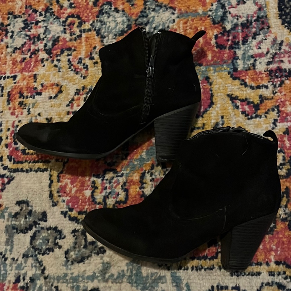 The perfect black booties